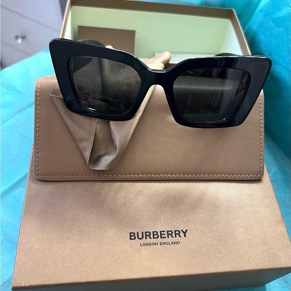 Burberry daisy women sunglasses - Picture 6 of 6